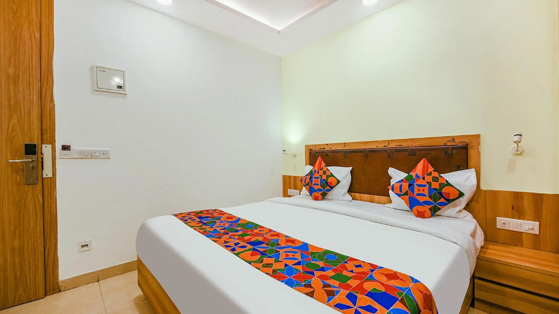 Fabhotel Royal Residency I New Delhi