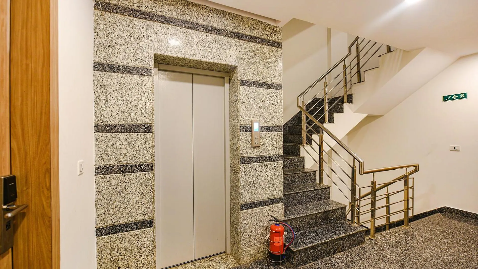 Hotel Fabhotel Royal Residency I New Delhi