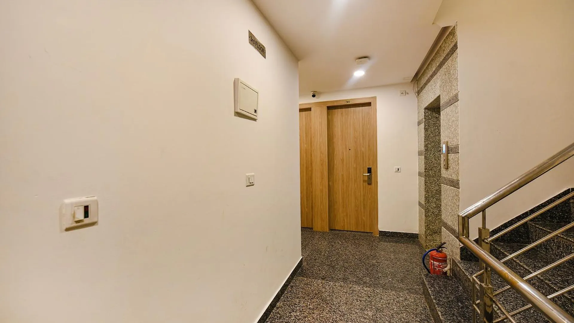 Fabhotel Royal Residency I New Delhi Hotel