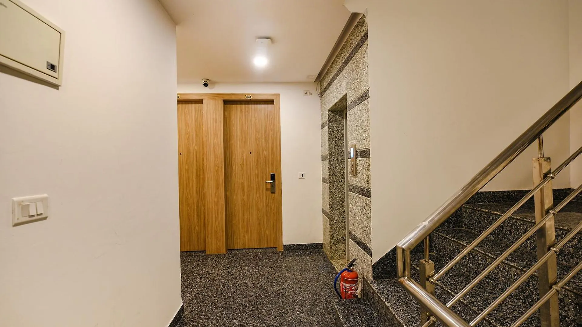 Fabhotel Royal Residency I New Delhi Hotel